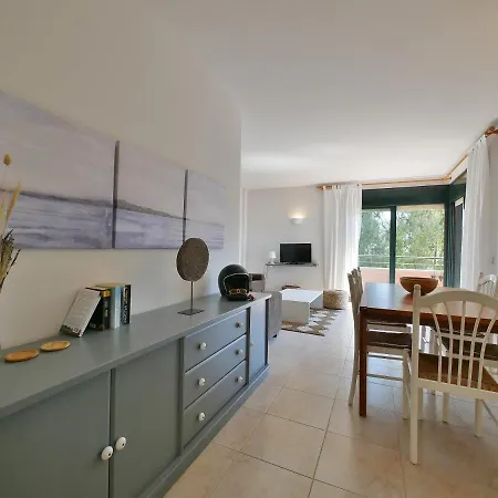 Appartement Con Piscina En *