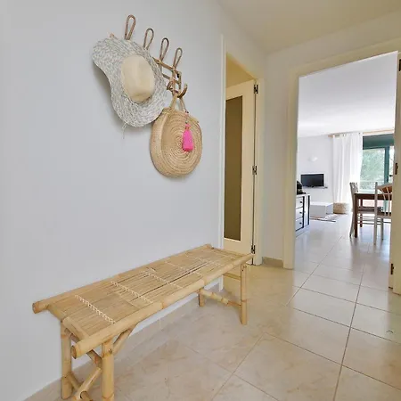 Coronda Con Piscina Y Parquing En *
