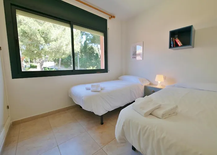 Coronda Con Piscina Y Parquing En Lejlighed