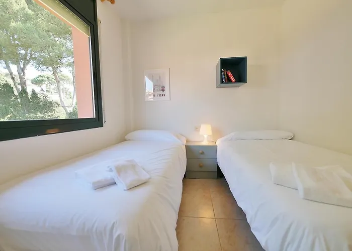 Coronda Con Piscina Y Parquing En