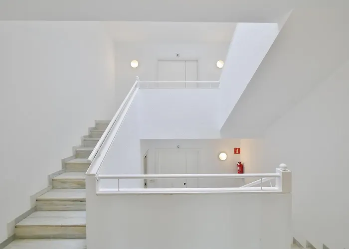 Coronda Con Piscina Y Parquing En