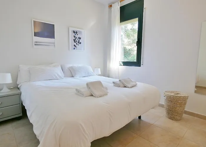 Coronda Con Piscina Y Parquing En Lejlighed